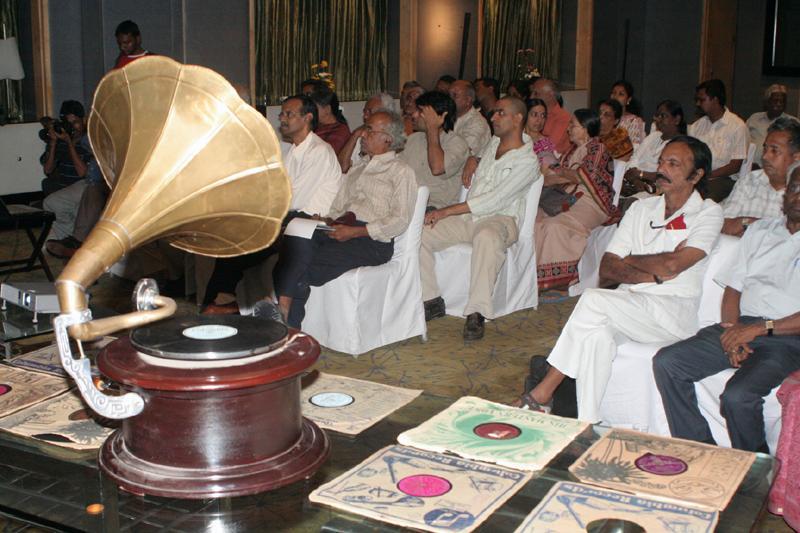 talk1.jpg - Audience at The Park. The talk on Early Music Recordings of Madras was part of Chennai Heritage-Madras Musings Lecture Series.