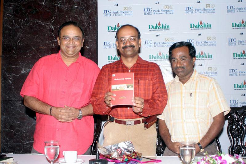 mohan1.jpg - Release of book in Tamil 'Chennaikku Vanthaen' - a compilation of articles on the first impressions of the city by prominent authors and writers, published by Kalacchuvadu.